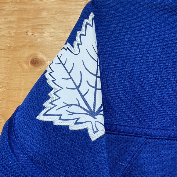 Toronto Maple Leafs Morgan Rielly Jersey - Picture 3 of 10